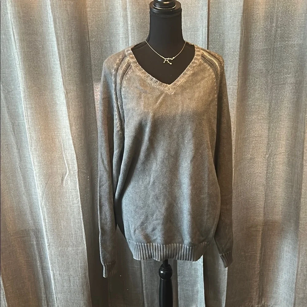 Tommy Bahama V-Neck Sweater - Gray